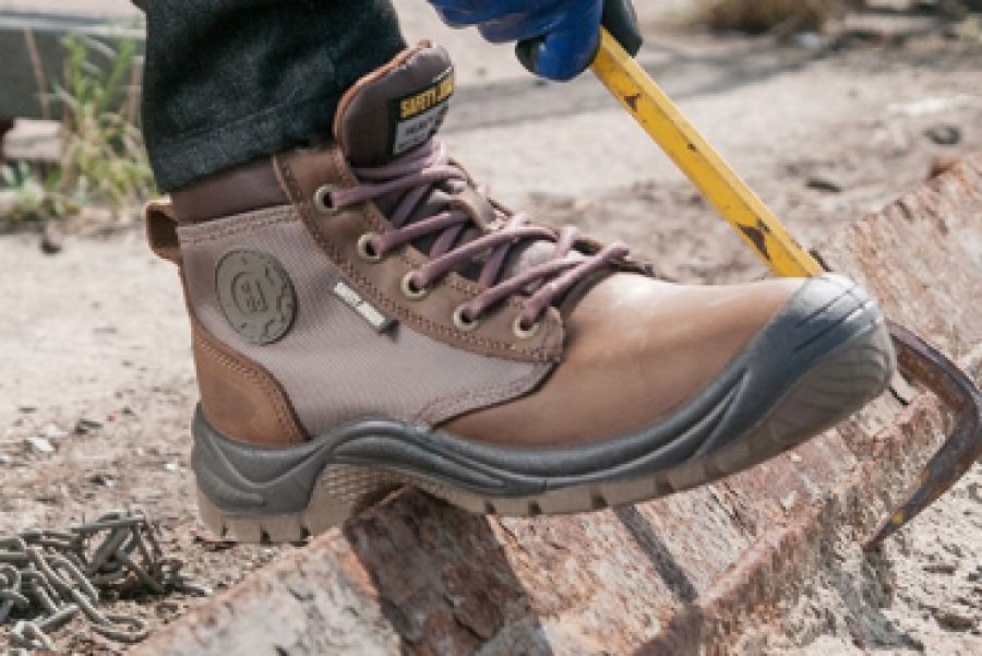 Industrial Safety Shoes Safety Jogger Distributor Bahrain